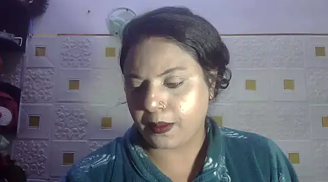 Snapshot of Sexy_komolika chatting on February 15, 4:56 pm Sexy komolika online show from February 15, 4:56 pm