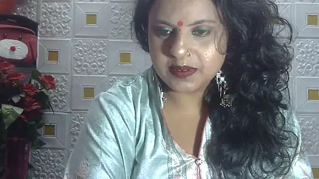 Snapshot of Sexy_komolika chatting on February 26, 2:46 pm Sexy komolika online show from February 26, 2:46 pm