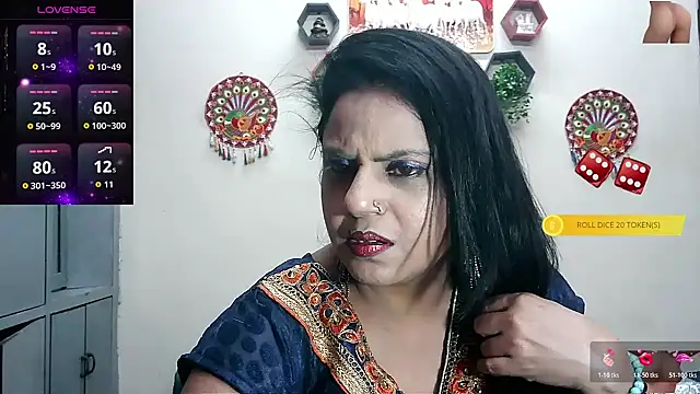 Snapshot of Sexy_komolika chatting on October 21, 3:02 pm Sexy komolika online show from October 21, 3:02 pm