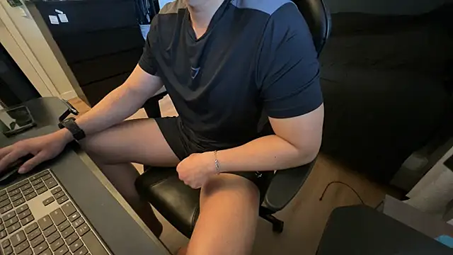 charlie s2534 online show from June 25, 4:33 pm