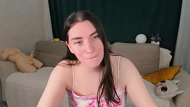 Snapshot of pussyhome2407 chatting on December 12, 12:05 am pussyhome2407 online show from December 12, 12:05 am