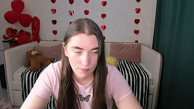 Snapshot of pussyhome2407 chatting on March 5, 9:04 pm pussyhome2407 online show from March 5, 9:04 pm