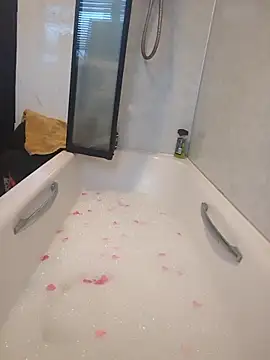 Snapshot of KinkyLittleWitch chatting on February 13, 4:58 pm KinkyLittleWitch online show from February 13, 4:58 pm