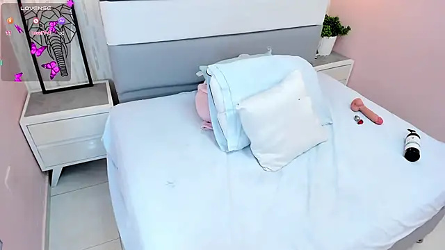 ETHANLOVE1 online show from January 21, 6:54 am