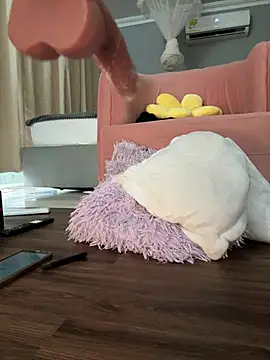 emiss  online show from March 1, 10:31 pm