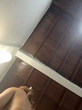 emiss  online show from April 24, 3:47 pm