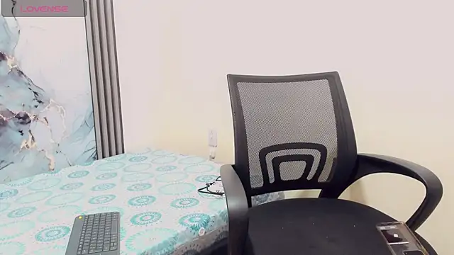 Rubi 30 online show from November 22, 11:53 am