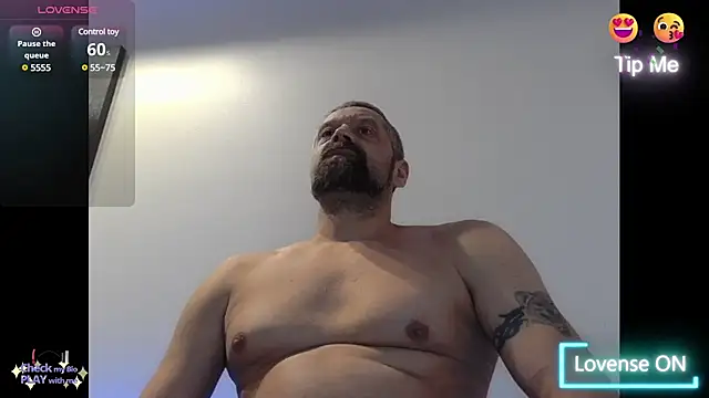 Snapshot of northman1977 chatting on December 30, 10:55 pm northman1977 online show from December 30, 10:55 pm