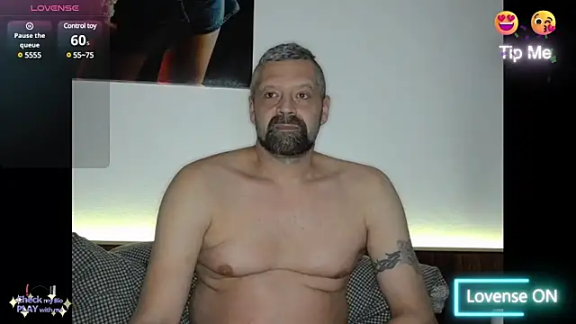 Snapshot of northman1977 chatting on January 24, 10:19 pm northman1977 online show from January 24, 10:19 pm