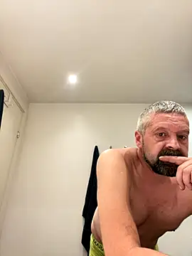 Snapshot of northman1977 chatting on October 10, 2:16 pm northman1977 online show from October 10, 2:16 pm