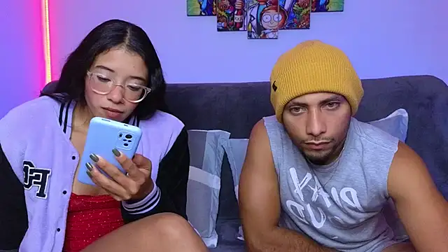 catalina y tylerjhons online show from December 11, 5:21 am