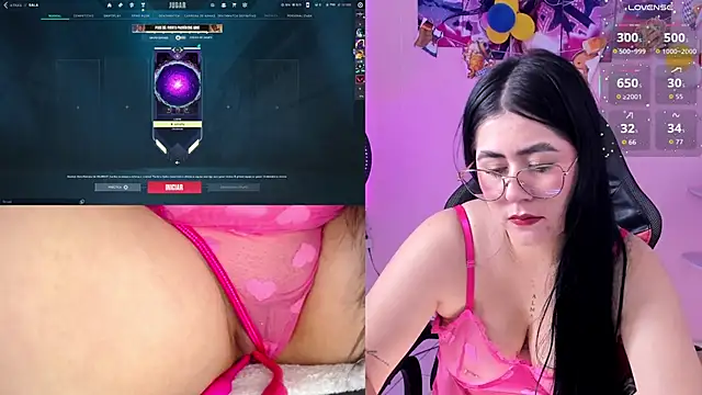 Snapshot of DanielaHang chatting on October 2, 1:51 pm DanielaHang online show from October 2, 1:51 pm