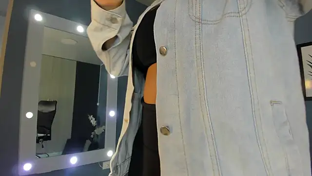 PaulinaDuarte online show from April 21, 11:49 am