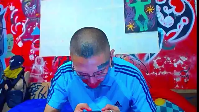 deivid estrada online show from February 11, 4:56 pm