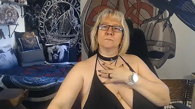 TittenMichelle online show from March 18, 12:36 pm