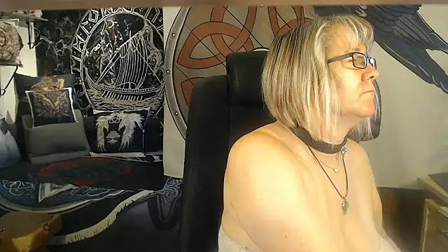 TittenMichelle online show from September 19, 6:59 am