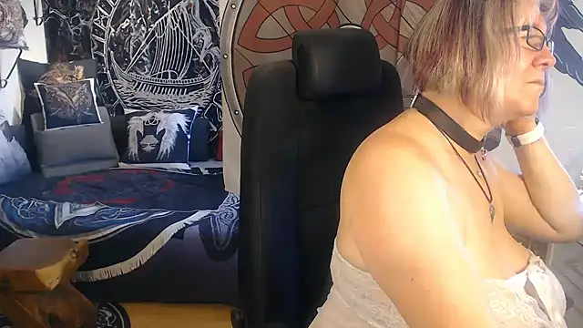 TittenMichelle online show from October 3, 10:34 am