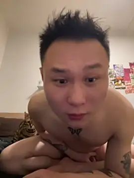 Eric246 online show from April 7, 4:07 pm