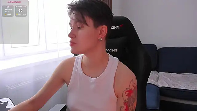 JessieFlower online show from November 22, 9:30 am