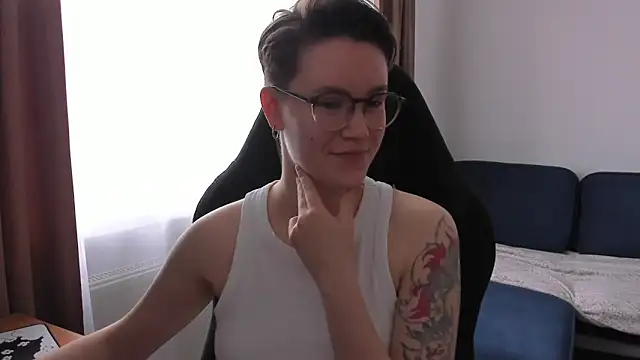 Snapshot of JessieFlower chatting on May 30, 7:38 am JessieFlower online show from May 30, 7:38 am