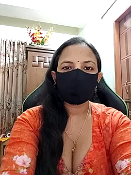 Snapshot of Payel-Sen chatting on June 8, 7:47 pm Payel-Sen online show from June 8, 7:47 pm