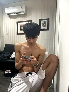 Snapshot of mumuowl chatting on October 7, 4:26 pm mumuowl online show from October 7, 4:26 pm