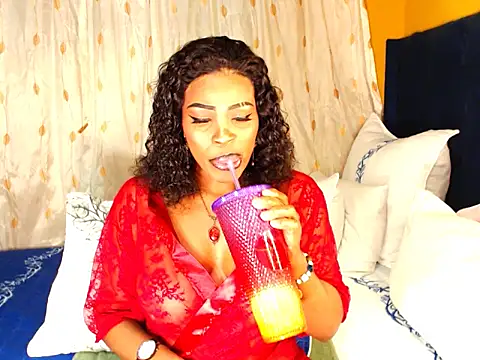 ChloeTyler23 online show from March 12, 8:31 pm