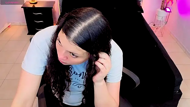 Snapshot of Lana_stone_ chatting on October 23, 3:17 am Lana stone online show from October 23, 3:17 am