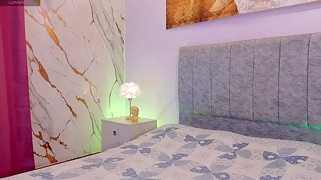 Lana stone  online show from April 18, 4:05 am