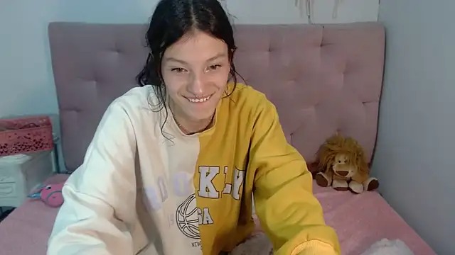 Emma-Wilson online show from March 15, 8:26 am