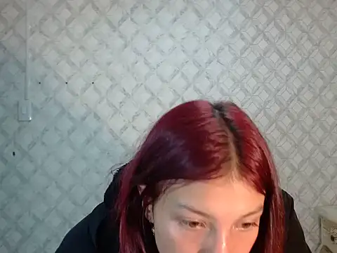 Snapshot of Emma-Wilson chatting on June 20, 3:20 am Emma-Wilson online show from June 20, 3:20 am