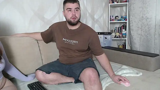 Pair of Gods  online show from October 20, 3:51 am