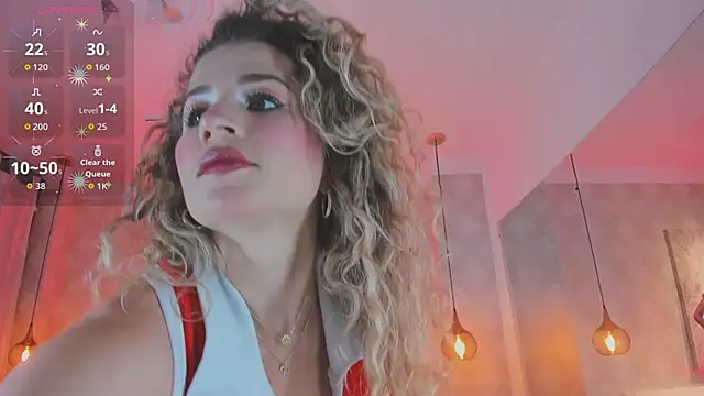 Shantall   online show from April 22, 11:01 am