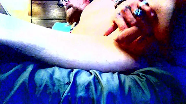 Snapshot of lustfan69 chatting on May 11, 4:04 pm lustfan69 online show from May 11, 4:04 pm