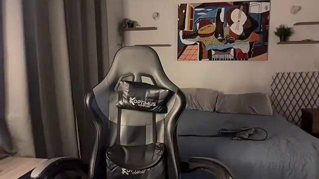 David Brown18 online show from October 3, 9:01 pm