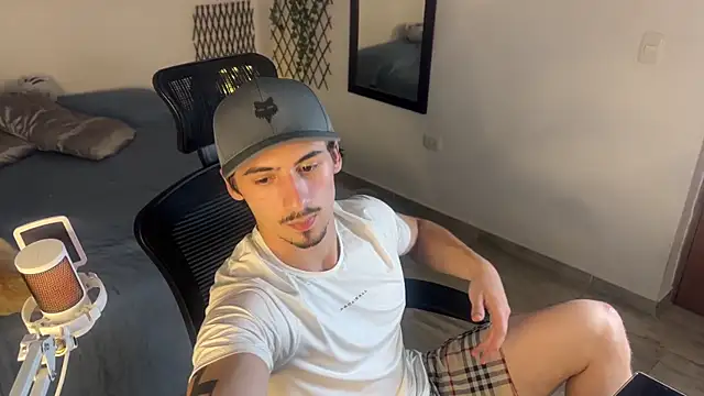 David Brown18 online show from April 7, 3:29 am