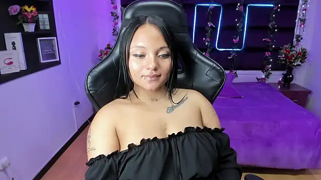 sweelanna   online show from February 7, 8:44 am