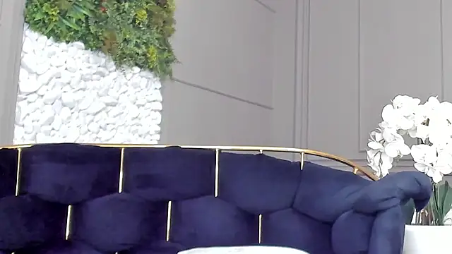 Deliciouslips online show from September 11, 12:38 pm