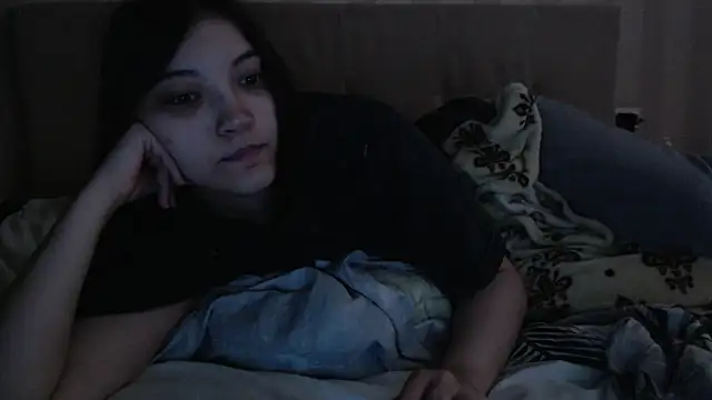 Snapshot of AlisaDevis chatting on May 3, 6:08 am AlisaDevis online show from May 3, 6:08 am