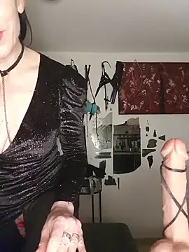 freyamoret online show from April 23, 3:52 am