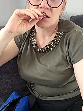 KristenVega online show from April 19, 12:48 pm