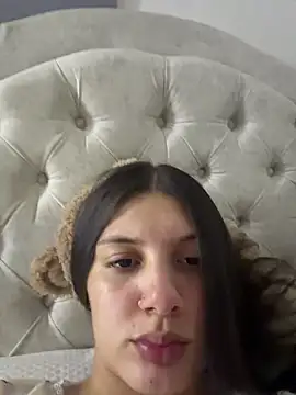 EmilyS   online show from February 16, 4:30 am