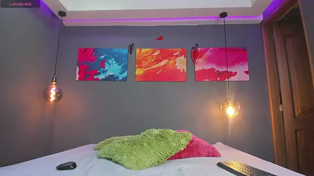 Snapshot of summer_lee_ chatting on December 14, 10:18 pm summer lee online show from December 14, 10:18 pm