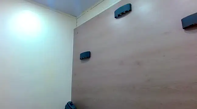 Sr BonnyEthan online show from January 7, 1:24 pm