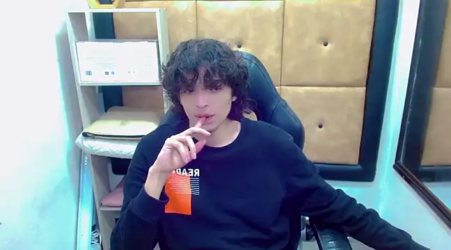 Sr BonnyEthan online show from January 17, 1:35 pm