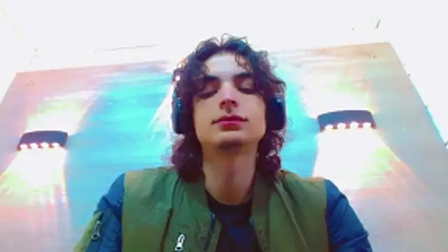 Sr BonnyEthan online show from November 4, 1:43 pm