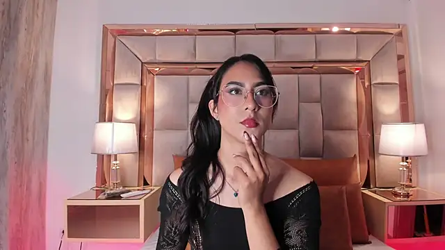 DaraBeckett online show from December 20, 12:05 pm