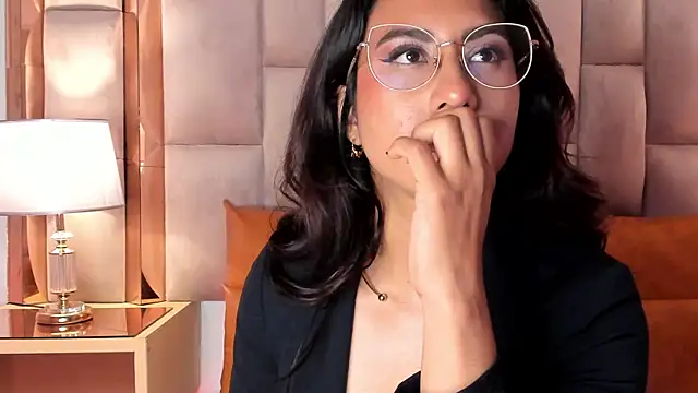 DaraBeckett online show from February 22, 6:41 pm