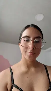 DaraBeckett online show from May 29, 2:26 pm