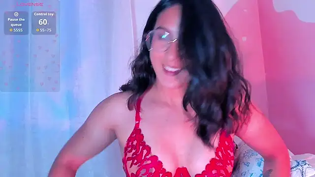 DaraBeckett online show from June 2, 11:34 am